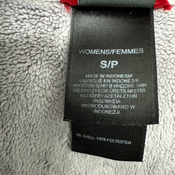 The North Face Women’s Gray Coat – Size S/P – Sherpa Lined – Excellent Condition - Picture 4 of 6